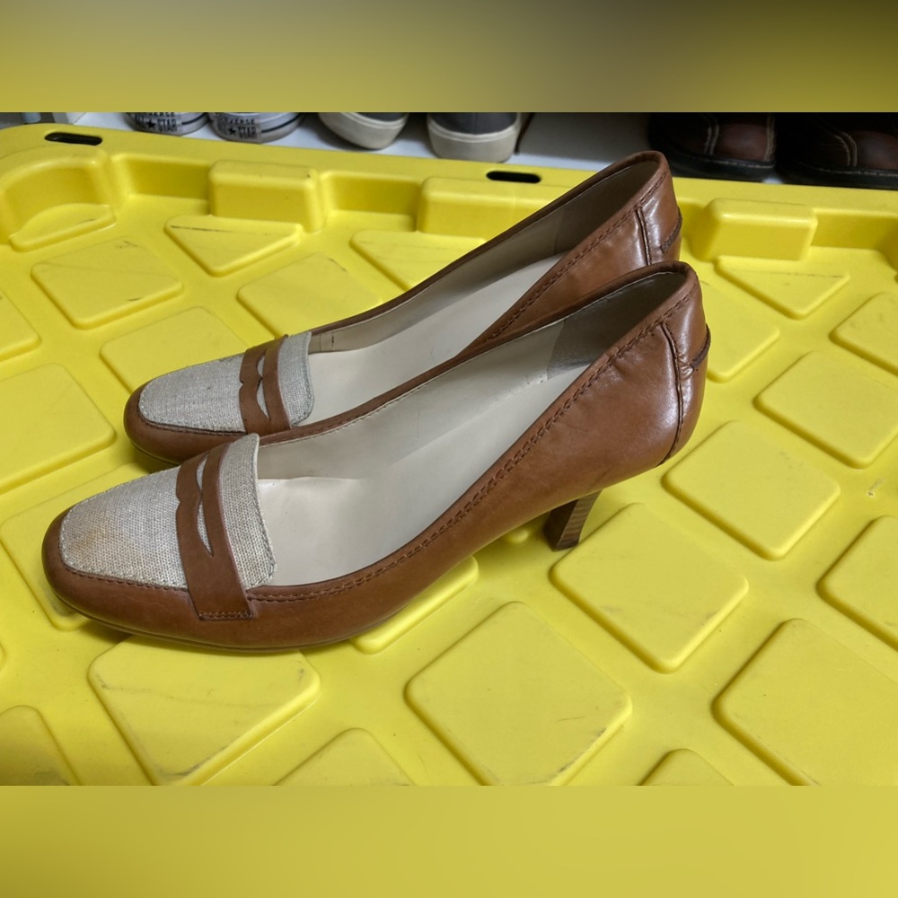 Ralph Lauren Brown Leather Pumps
